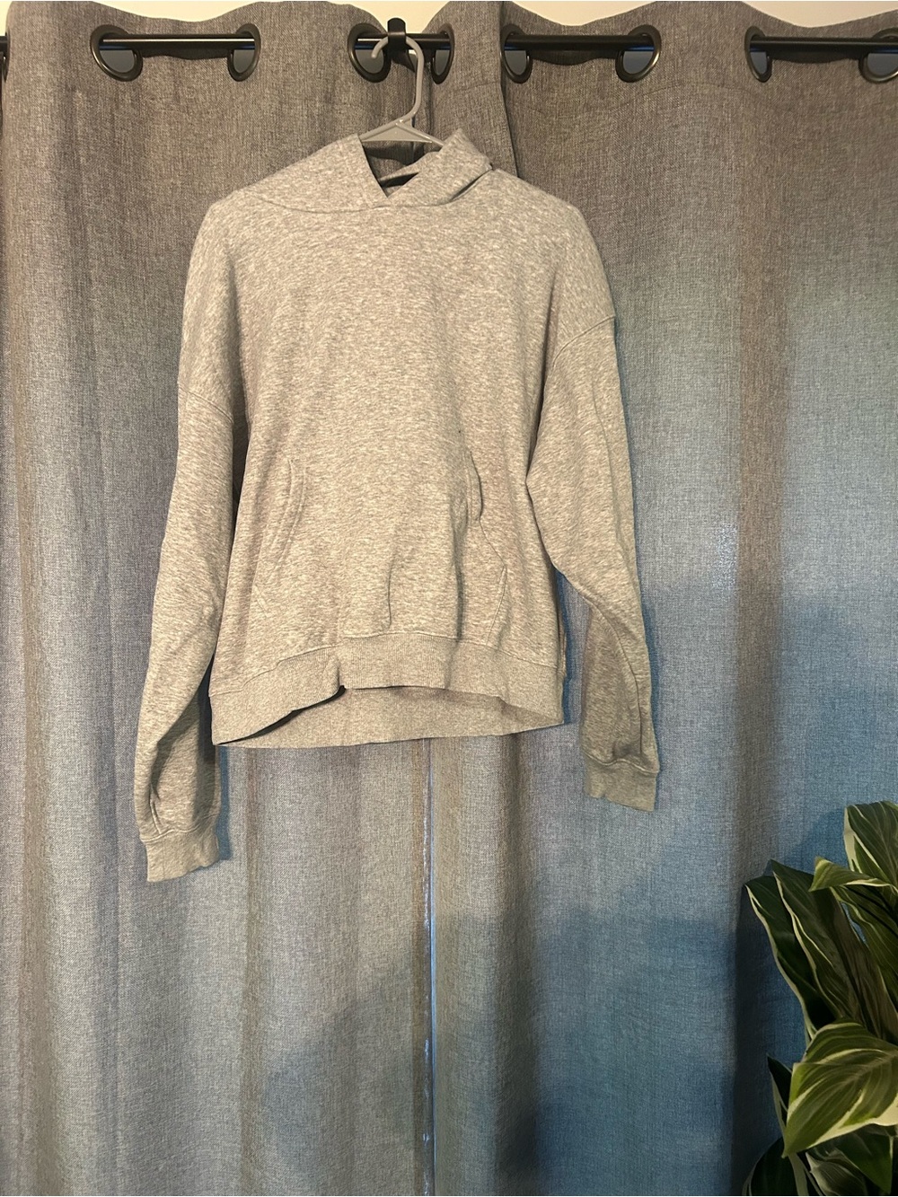Fabletics Heather Gray Women's Hooded Pullover